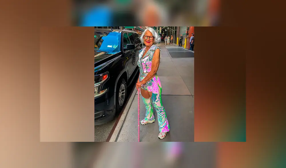 Desliza hacia la izquierda para conocer a la mujer de 92 años, quien ha causado furor en Facebook.