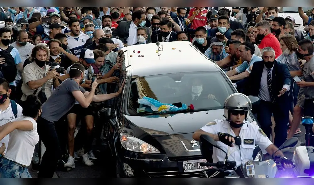 La pasión popular se desbordó en Argentina en memoria de Diego Armando Maradona. Foto: AFP