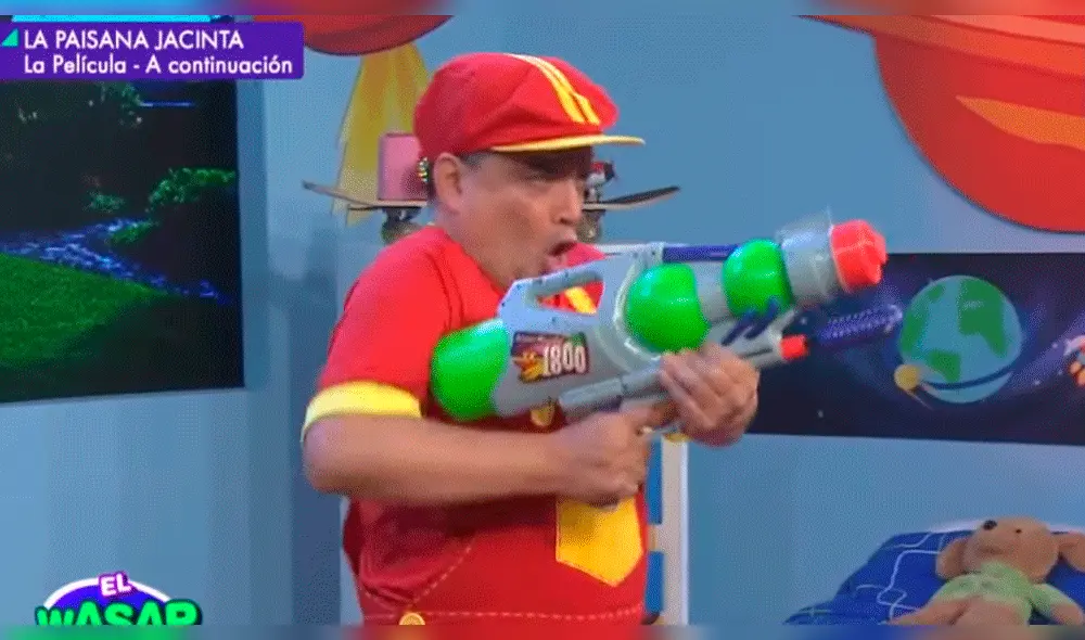 El entierro de 'Chimuelo' al estilo de 'El Wasap de JB' causa furor [VIDEO]