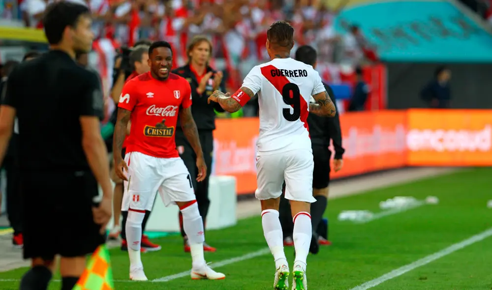 Paolo Guerrero y Jefferson Farfán se encargarán de concientizar a los hinchas para evitar banderazos. Foto: La República Paolo Guerrero y Jefferson Farfán se encargarán de concientizar a los hinchas para evitar banderazos. Foto: La República