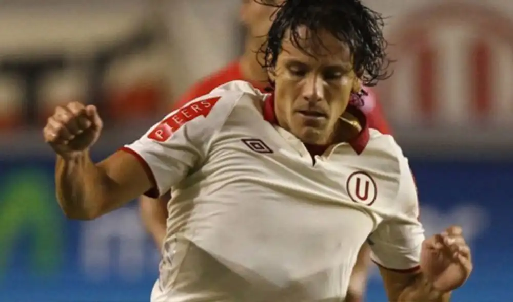 'Frodo' debutó en el 2000 con Universitario y jugó casi diez años en el club.
