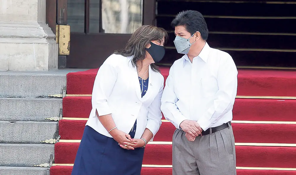 Plancha. Castillo ha mantenido a su vicepresidenta en el gabinete. Ella antes decía que se iba si vacaban al mandatario. Plancha. Castillo ha mantenido a su vicepresidenta en el gabinete. Ella antes decía que se iba si vacaban al mandatario.