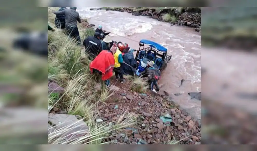 Lamentablemente, solo el chofer sobrevivió al accidente de tránsito.