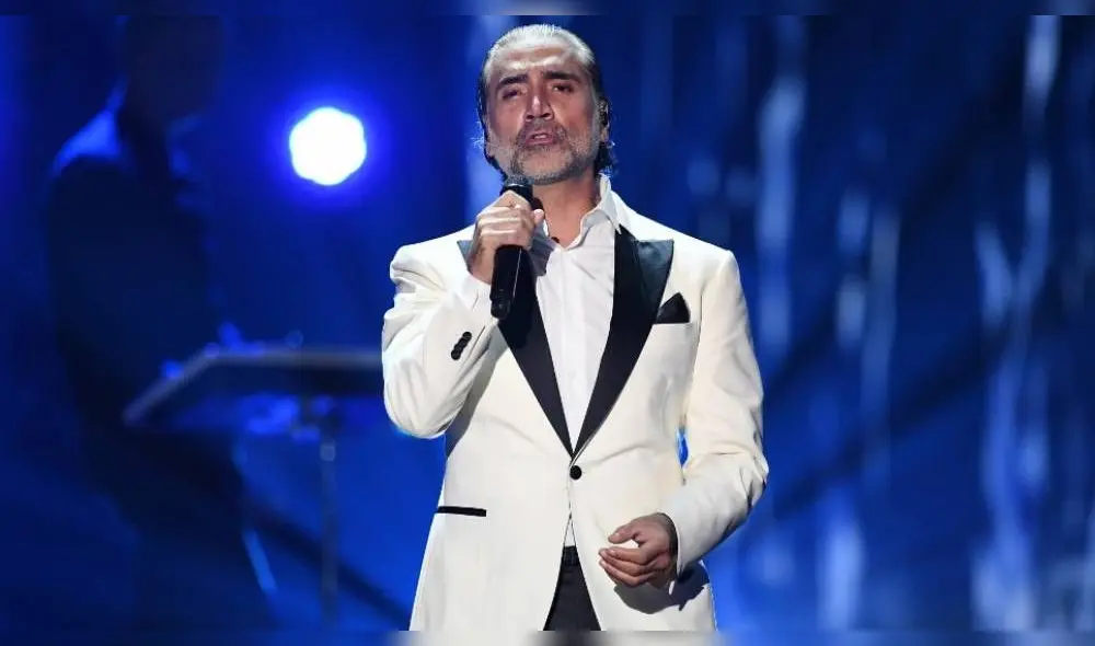 Se quebró al hablar de la situación económica de talentosos mariachis. (Foto: AFP)