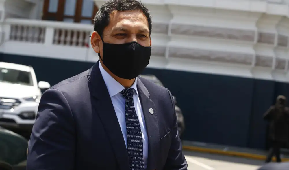 Luis Valdez Luis Valdez