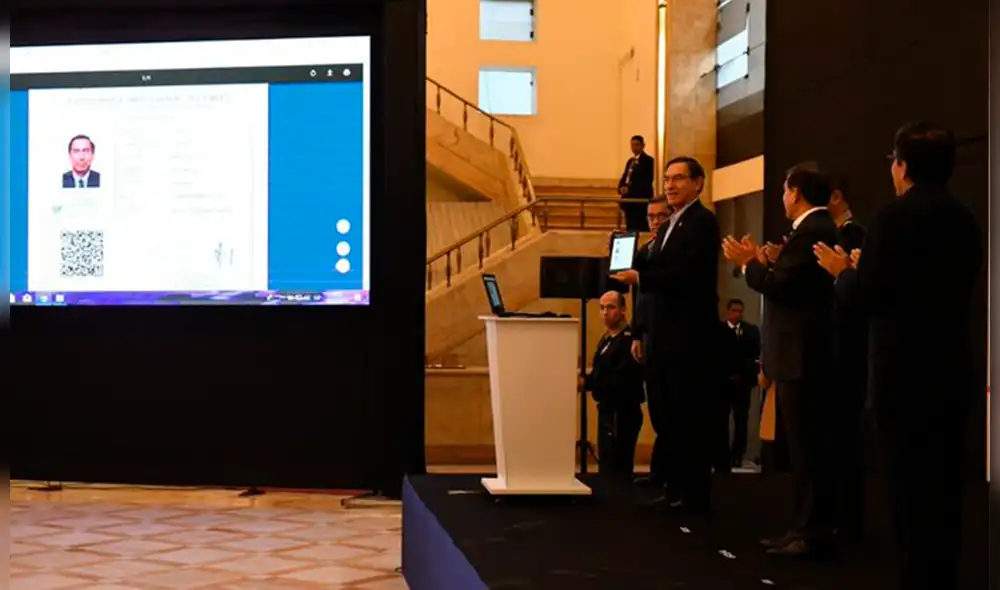 Martín Vizcarra solicitó a las instituciones del Estado agilizar y disminuir la carga de los trámites burocráticos. (Foto: Mininter) Martín Vizcarra solicitó a las instituciones del Estado agilizar y disminuir la carga de los trámites burocráticos. (Foto: Mininter)