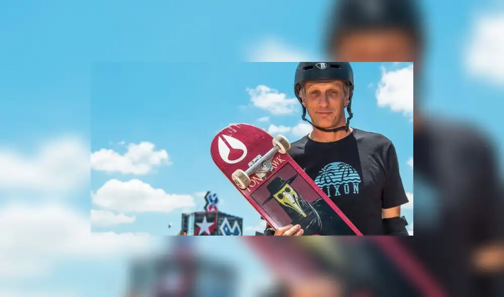 Tony Hawk, leyenda del skateboard.