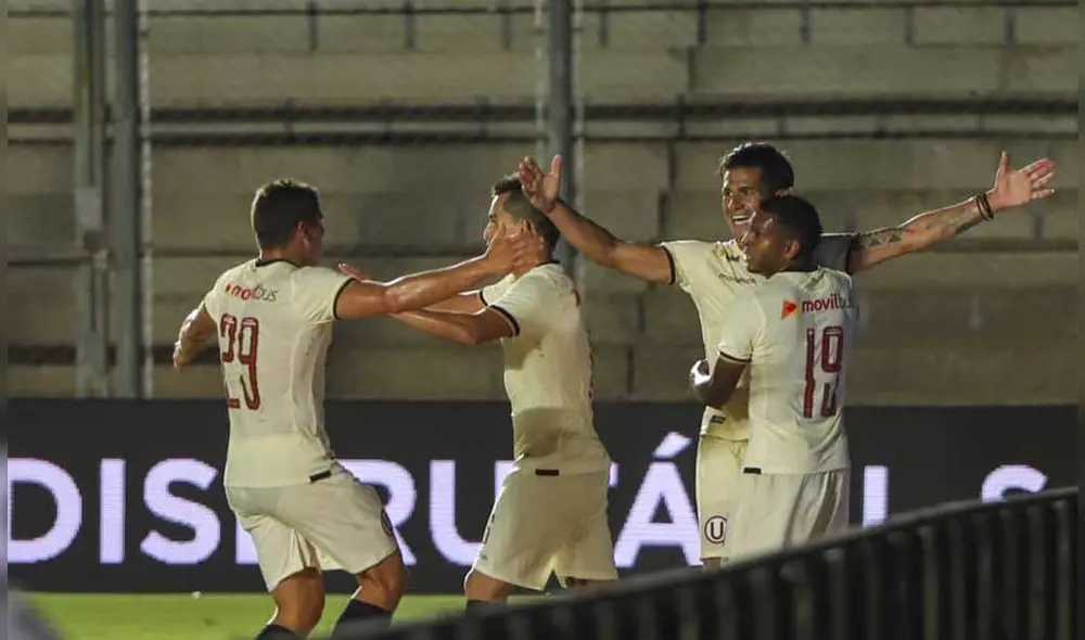 Universitario venció 2-1 a Huracán y ganó su primer amistoso en Argentina. Foto: Universitario de Deportes.