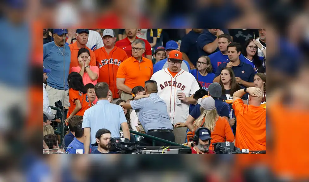 Beisbolista llora tras golpear accidentalmente con un pelotazo a una niña [VIDEO]