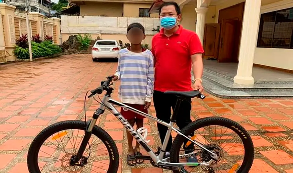 Desliza las imágenes para conocer al perseverante niño que triunfó a pesar de sus escasos recursos. Foto: Facebook