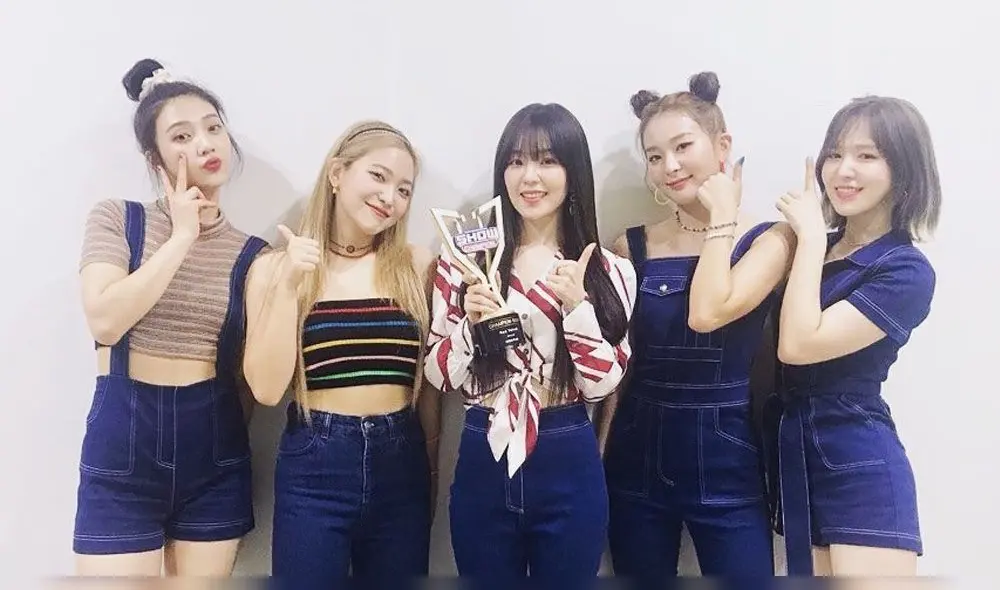 Desliza para ver más fotos de SUPER JUNIOR, SuperM, EXO-SC y Red Velvet. Créditos SM Ent.