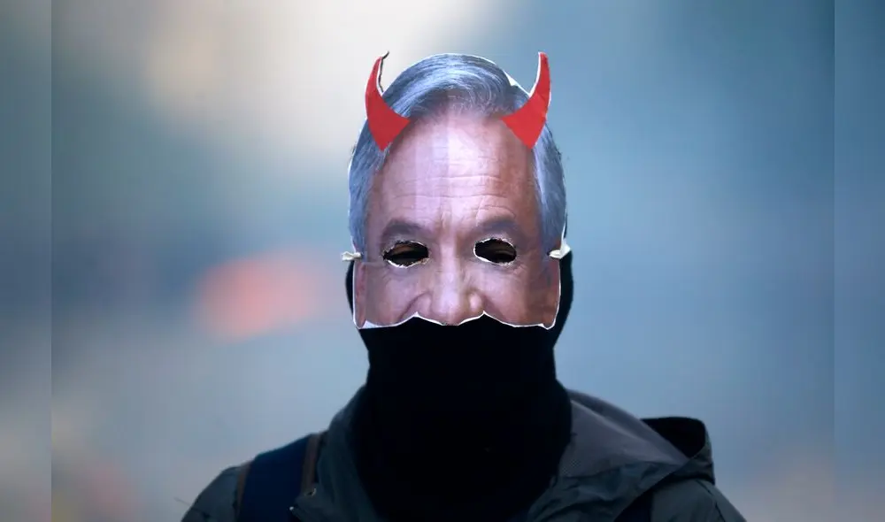 La militarización del país ha ido en aumento para tratar de controlar los desmanes violentos en los que derivó desde el pasado viernes la radicalización de la protesta ciudadana contra el alza del precio del metro. Foto: AFP. La militarización del país ha ido en aumento para tratar de controlar los desmanes violentos en los que derivó desde el pasado viernes la radicalización de la protesta ciudadana contra el alza del precio del metro. Foto: AFP.