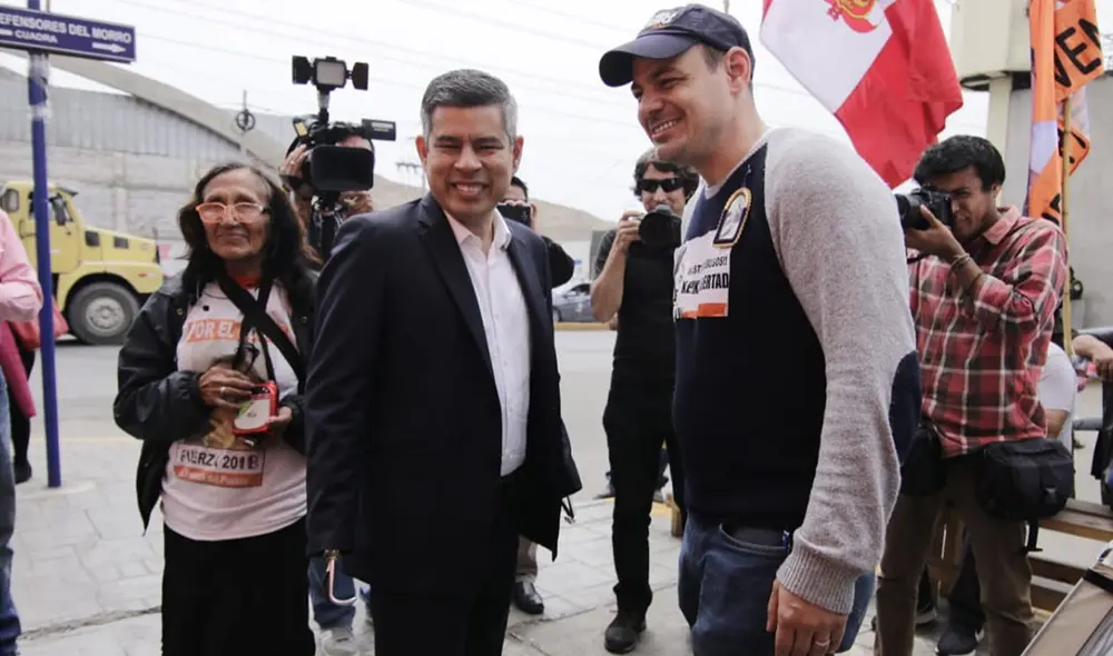 Mark Vito recibe visitas de Luz Salgado y Luis Galarreta.