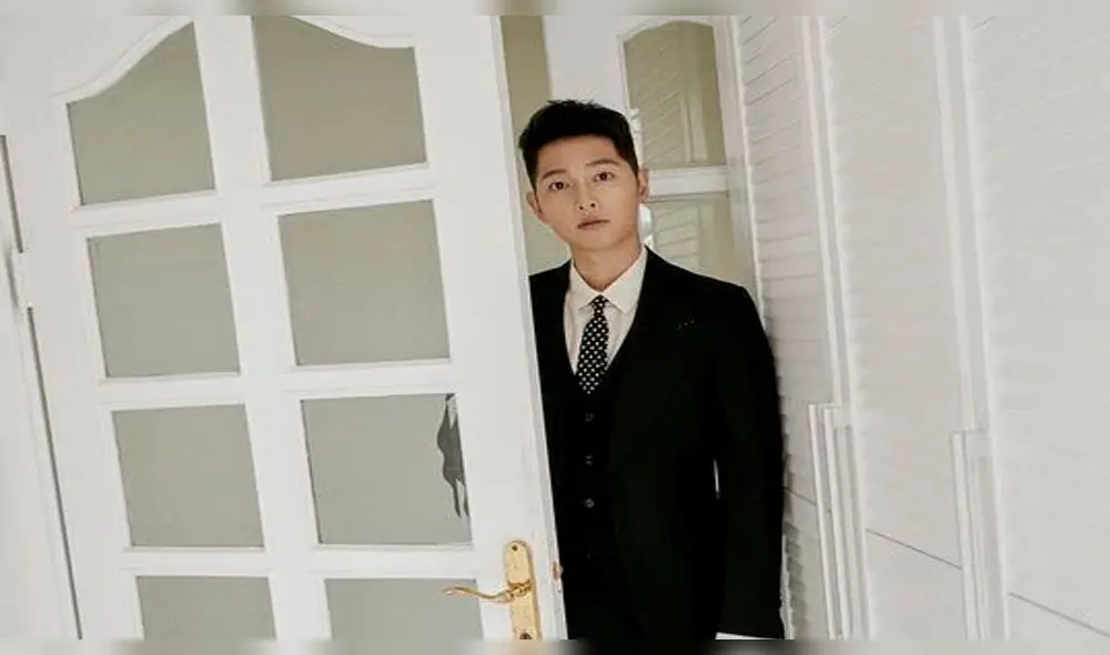 Desliza para ver más fotos de  Song Jong Ki. Créditos: History D&C