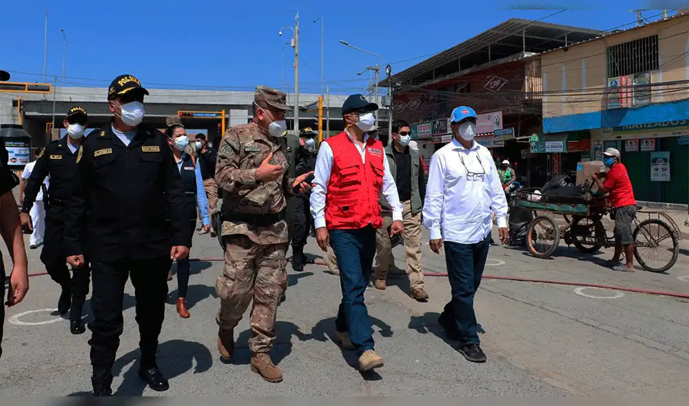 Ministro llega ala ciudad de Piura. Ministro llega ala ciudad de Piura.