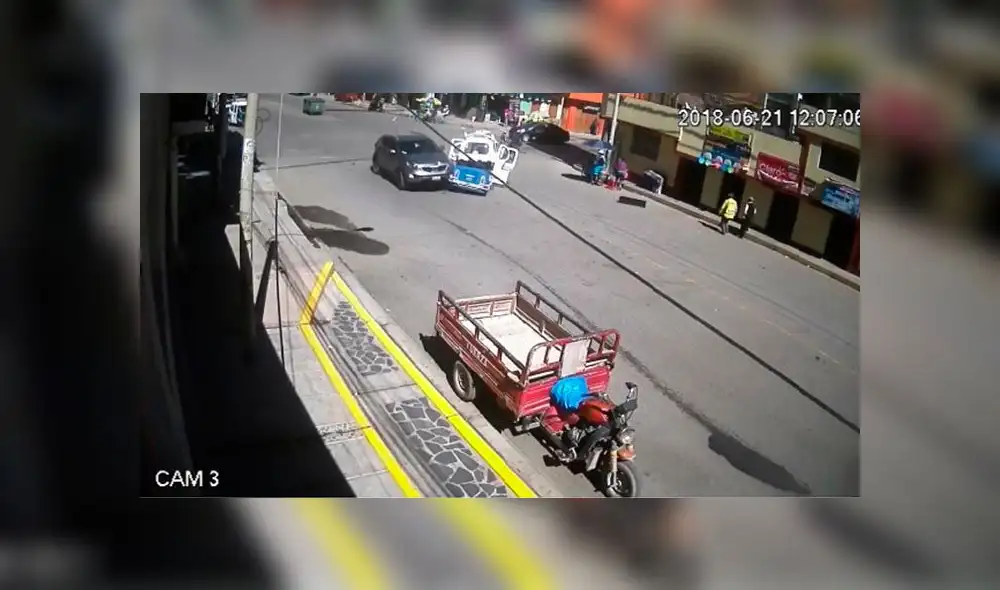 Cámara de vigilancia captó instante en el que mototaxista fue arrollado en Puno [VIDEO]