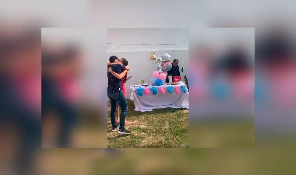 Desliza las imágenes para apreciar la acción de un perro para que sus dueños conozcan el sexo de su bebé. Fotocaptura: Facebook. Desliza las imágenes para apreciar la acción de un perro para que sus dueños conozcan el sexo de su bebé. Fotocaptura: Facebook.