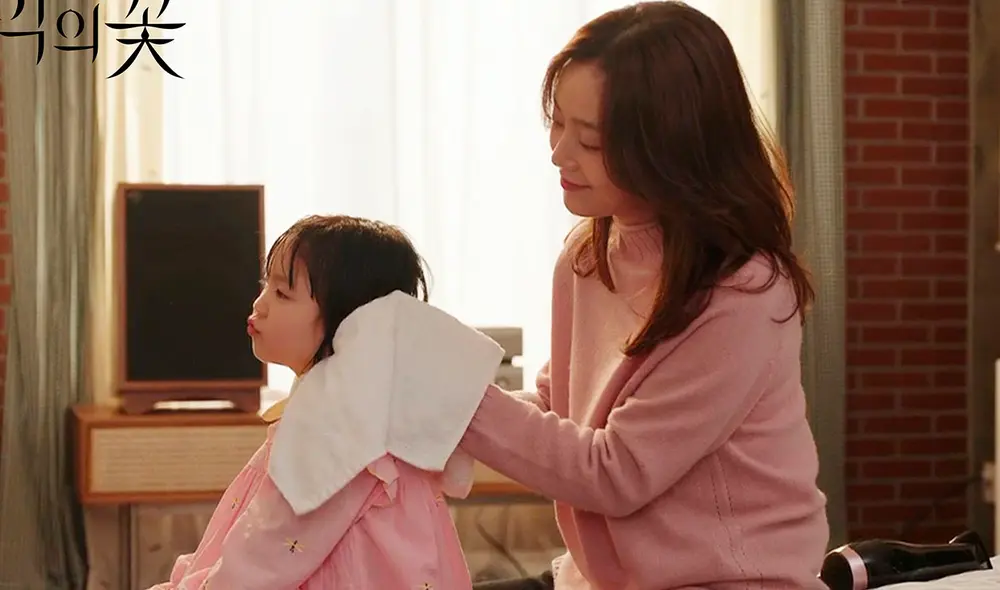 Flower of evil: Jung Seo Yeon y Moon Chae Won. Foto: Hancinema Flower of evil: Jung Seo Yeon y Moon Chae Won. Foto: Hancinema