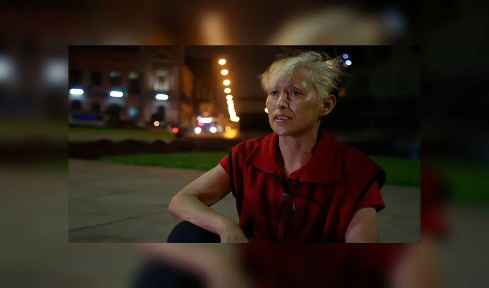 Gommy, la mujer que alimenta todas las noches a los gatos de la Plaza Bolognesi pese al cáncer Gommy, la mujer que alimenta todas las noches a los gatos de la Plaza Bolognesi pese al cáncer