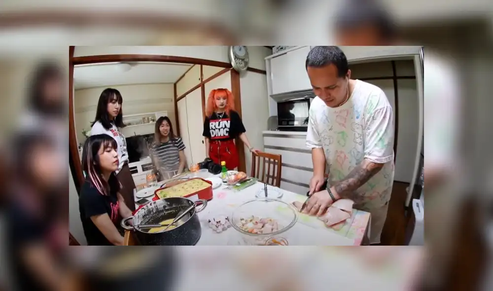 Desliza las imágenes para ver la reacción que tuvieron estas jóvenes japonesas al probar el exquisito ceviche peruano. Foto: Amor 1.8 / YouTube Desliza las imágenes para ver la reacción que tuvieron estas jóvenes japonesas al probar el exquisito ceviche peruano. Foto: Amor 1.8 / YouTube