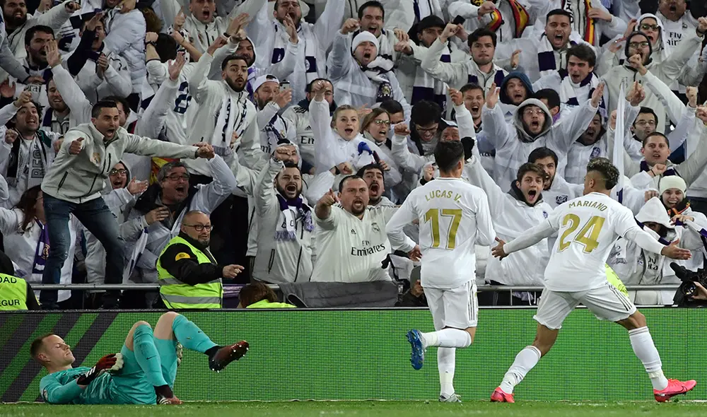 Mariano Díaz celebrando con la tribuna el segundo gol ante el FC Barcelona| Foto: AFP Mariano Díaz celebrando con la tribuna el segundo gol ante el FC Barcelona| Foto: AFP