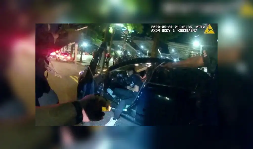 Solo dos de los policías que intervinieron a los estudiantes en Atlanta fueron detenidos. Foto: ABC. Solo dos de los policías que intervinieron a los estudiantes en Atlanta fueron detenidos. Foto: ABC.