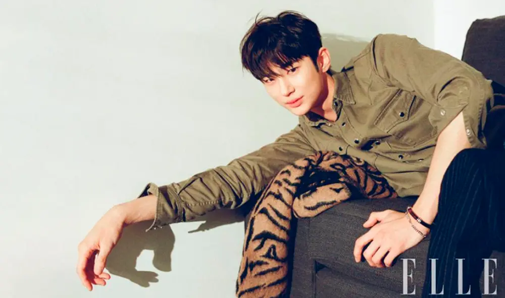 Byeon Woo Seok en sesión fotográfica para revista de moda. Foto: ELLE Korea