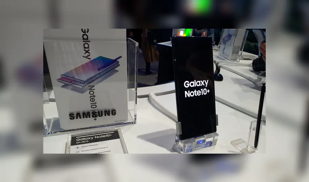 El Samsung Galaxy Note 10+ posee una pantalla de 6.8 pulgadas con resolución QuadHD+. Foto: Juan José López.