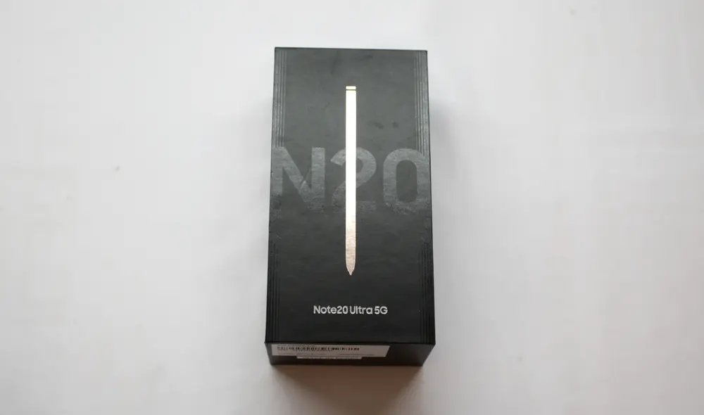 La caja donde llega el Galaxy Note 20 Ultra 5G. Foto: Carol Larrain