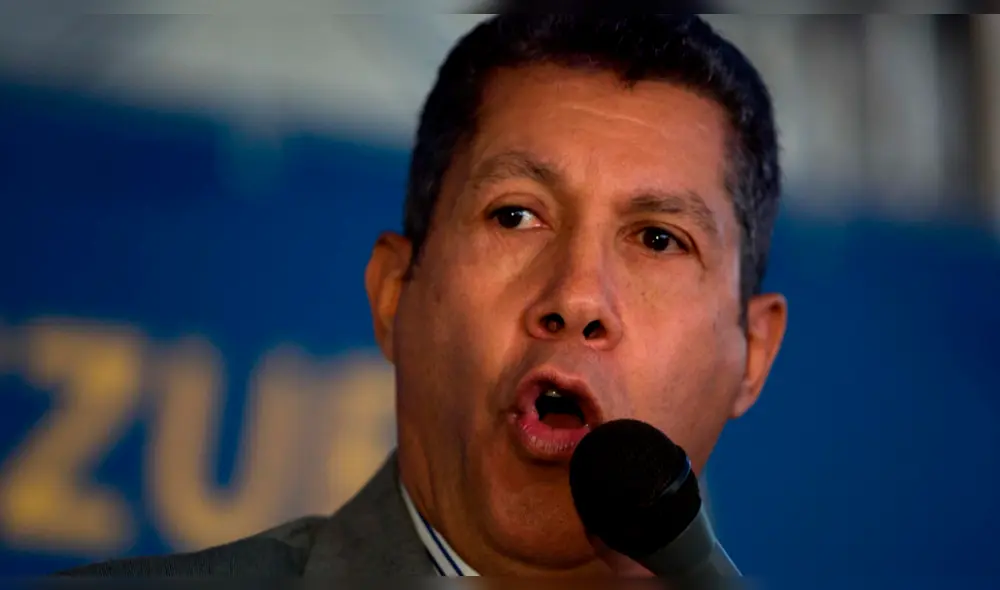 Venezuela: Candidato opositor promete "bonos en dólares" de ganar presidenciales 
