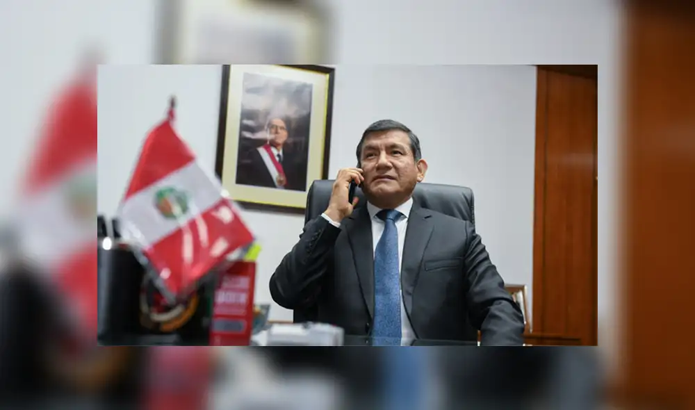 Exdirectores de la Aviación Policial respaldan compra de avión Antonov