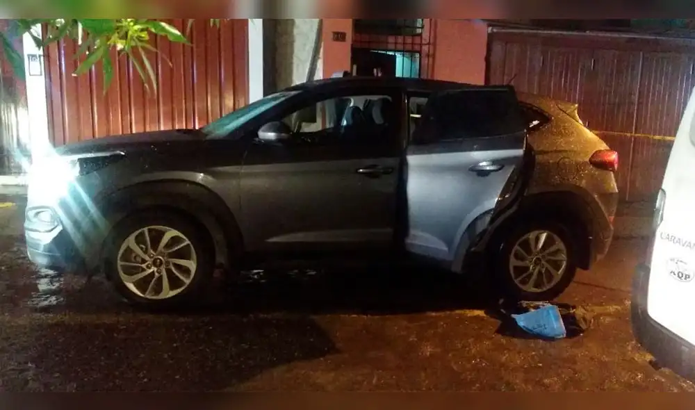 Producto de la balacera, uno de los ladrones identificado como Octavio Medina Gamero, terminó herido por impacto de proyectil. Producto de la balacera, uno de los ladrones identificado como Octavio Medina Gamero, terminó herido por impacto de proyectil.