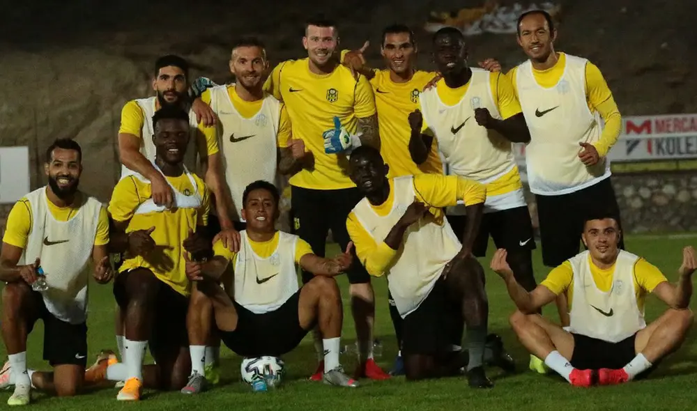 El peruano podría debutar este sábado por la primera fecha de la Superliga turca. Foto: @YMSkulubu