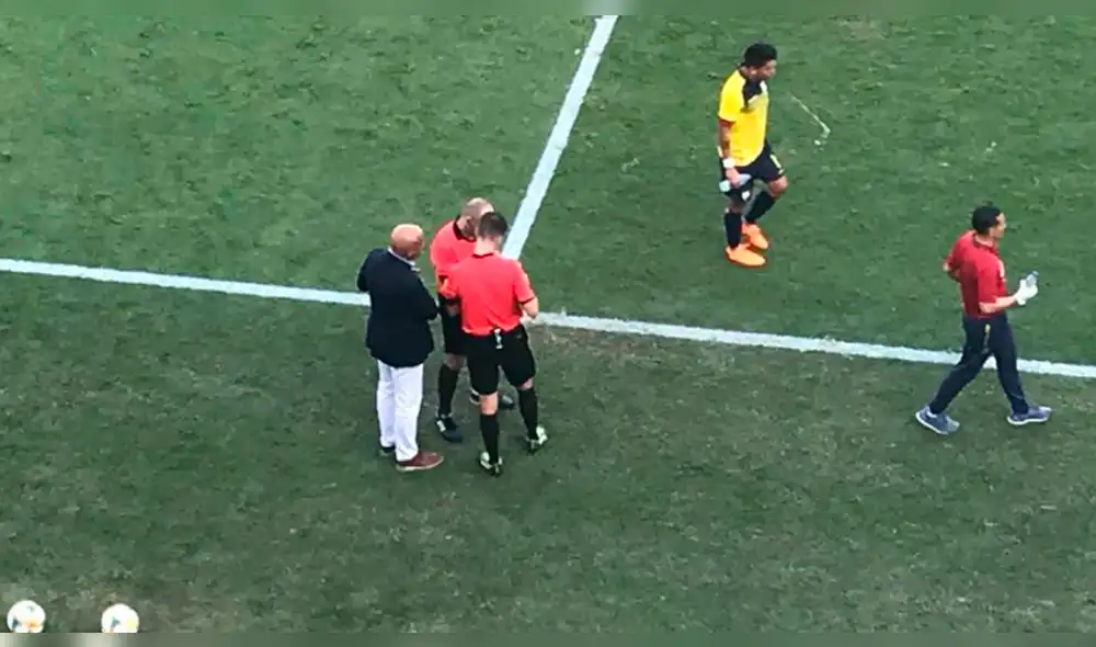 Argentina vs. Ecuador: árbitro se lesionó y pidió su cambio. Argentina vs. Ecuador: árbitro se lesionó y pidió su cambio.
