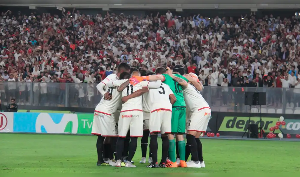 Universitario: revive el impresionante recibimiento de los hinchas al equipo [VIDEO]