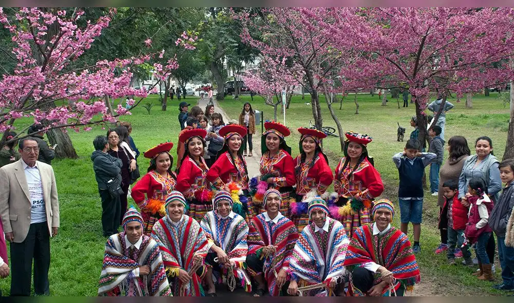 Festival del Cerezo en Lima