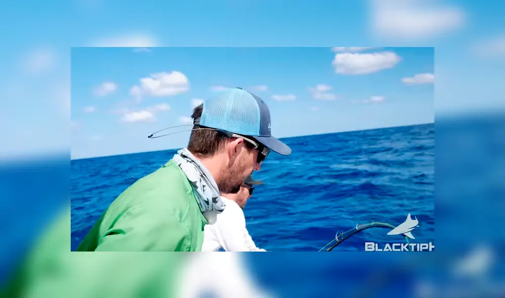 Un video viral de YouTube, captado por un grupo de pescadores deja al descubierto la identidad del gigantesco pez que lograron atrapar.