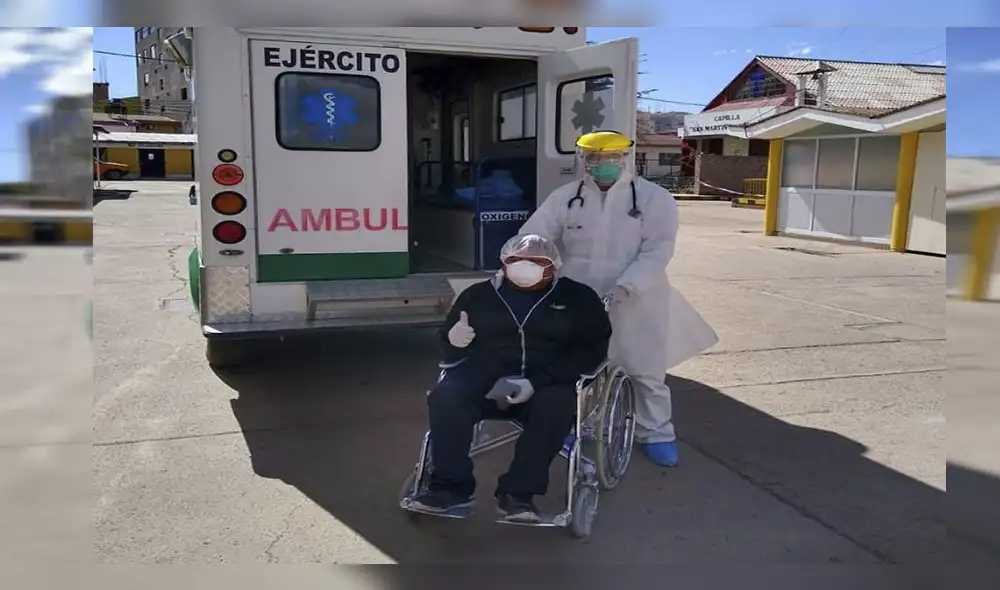 Joven soldado salió de alta hoy por la mañana. Estuvo 10 días hospitalizado. Joven soldado salió de alta hoy por la mañana. Estuvo 10 días hospitalizado.