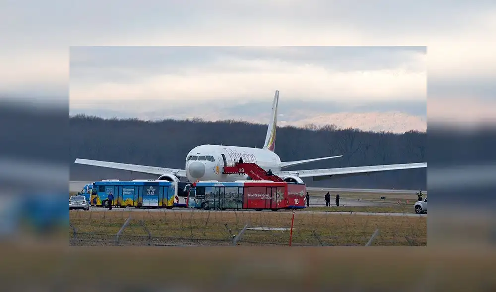 Dos tragedias similares ocurren en 5 meses para el mismo modelo de avión Dos tragedias similares ocurren en 5 meses para el mismo modelo de avión