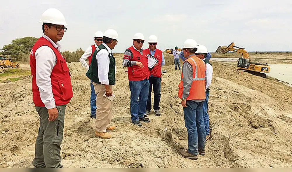 Contraloría evidencia serias irregularidades en descolmatación del río Piura Contraloría evidencia serias irregularidades en descolmatación del río Piura