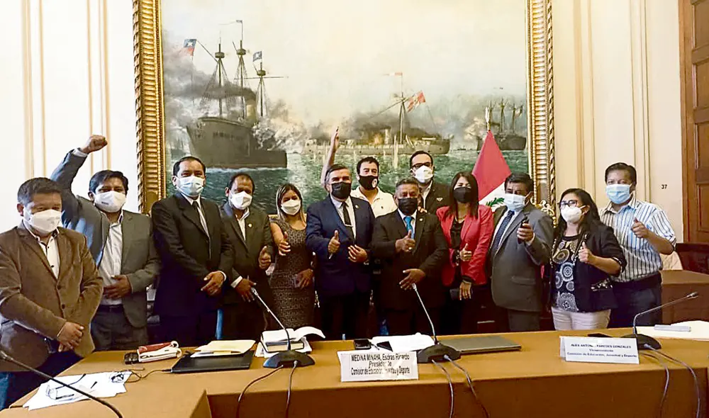 Aliados. Congresistas de Fuerza Popular, Perú Libre, Fuerza Popular, Renovación Popular y Acción Popular a favor del salvataje. Foto: difusión