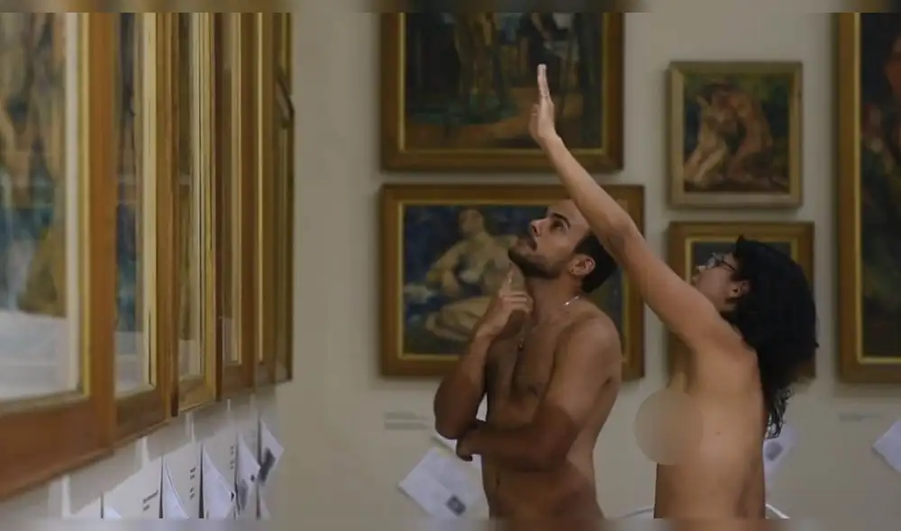 Youtube: visitaron totalmente desnudos un museo en Colombia [VIDEO]