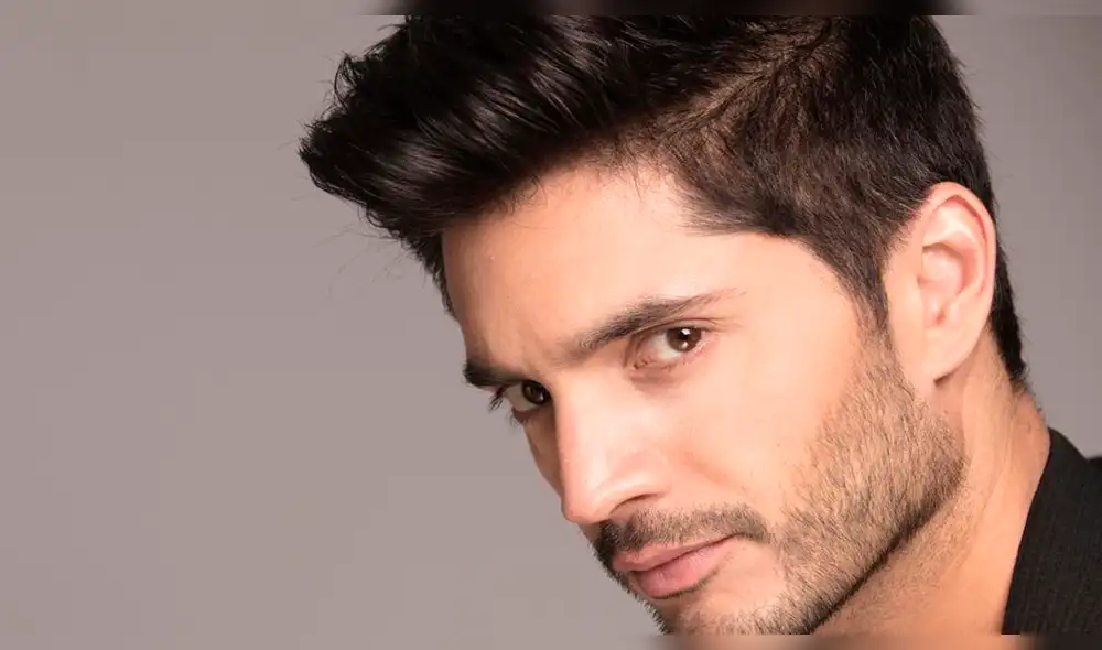 Daniel Elbittar, actor de la serie de "El secreto de Selena" llegó a Perú 