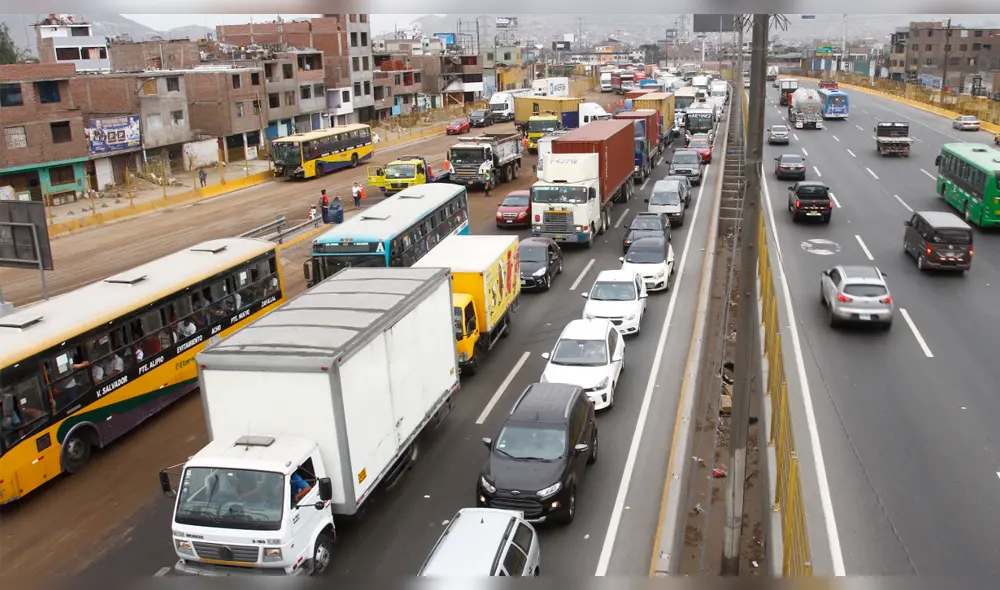 Megaproyectos paralizados empeoran el tráfico vehicular en Lima