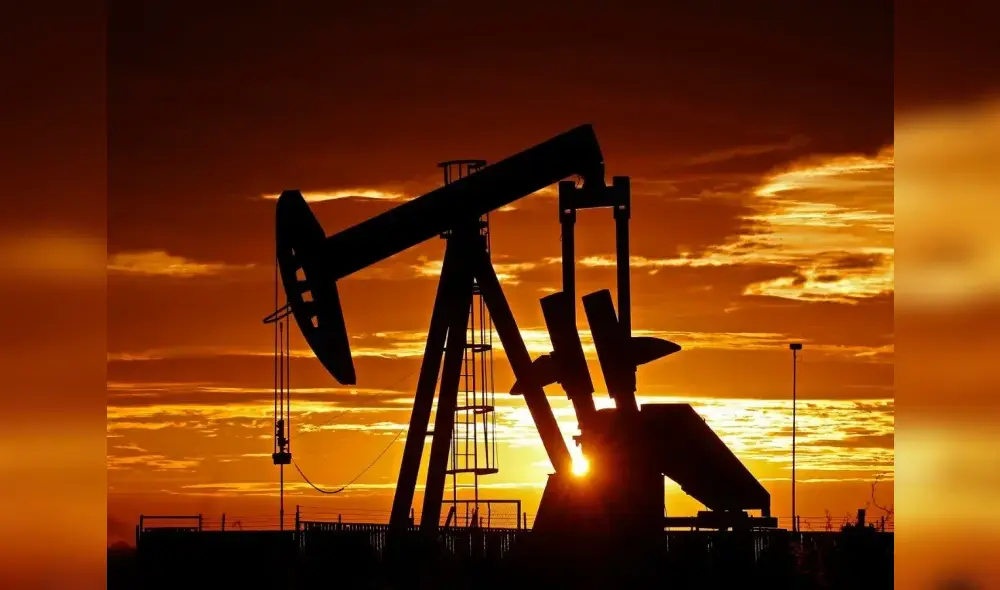 OPEP+  acuerda mantener la producción de petróleo sin cambios a pesar de tope a precio de crudo ruso