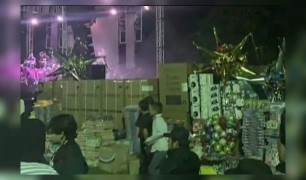 El hijo del Chapo Guzmán celebró la Navidad con ostentosos regalos. Foto: El blog del narco. El hijo del Chapo Guzmán celebró la Navidad con ostentosos regalos. Foto: El blog del narco.