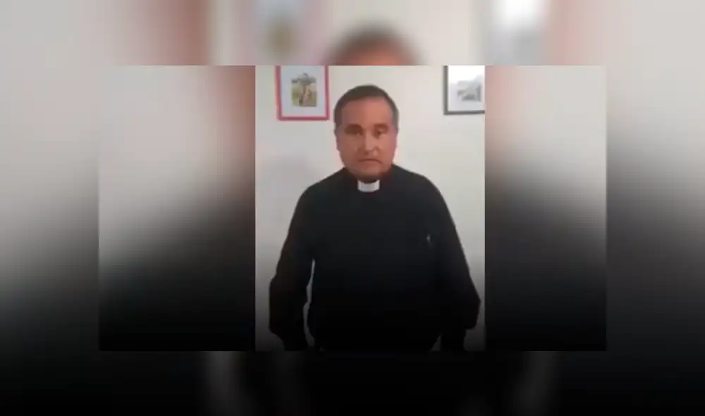 Cura renuncia por tratar de acosar sexualmente a joven por Whatsapp Cura renuncia por tratar de acosar sexualmente a joven por Whatsapp