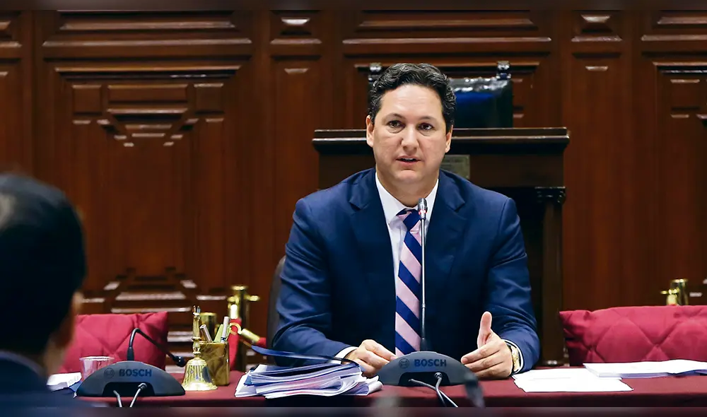 Daniel Salaverry presentó recurso legal para detener proceso y sanción 