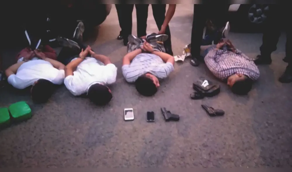 Detienen a tres policías que tenían nueve kilos de droga Detienen a tres policías que tenían nueve kilos de droga