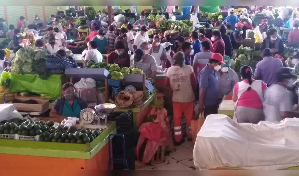 El Mercado Central de Moquegua aglomera a tantas personas que se ha convertido en un punto de riesgo.